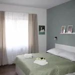 Apartamento With Ap Garden 2 *