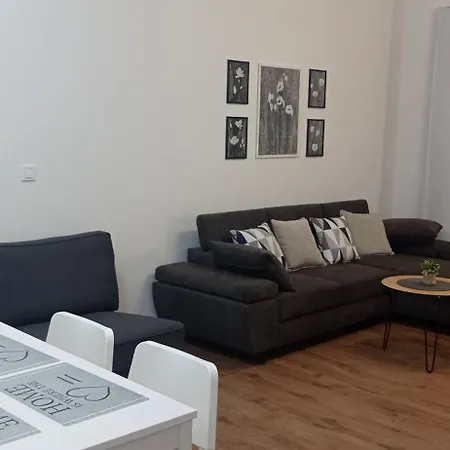 Apartment With Ap Garden 2 *